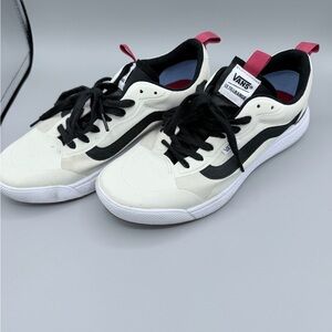 Vans White and Black Ultrarange Sneakers with Red Heel Tabs